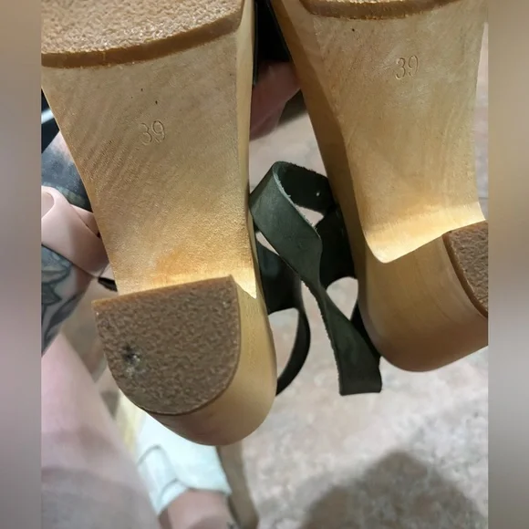 Swedish Hasbeens Green Leather Sandals - Picture 6 of 6